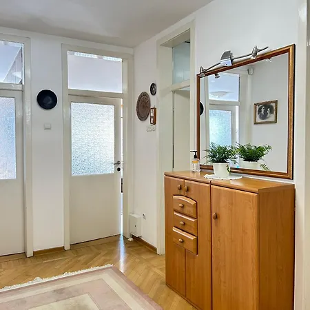 Avlija Garden Gem Apartment